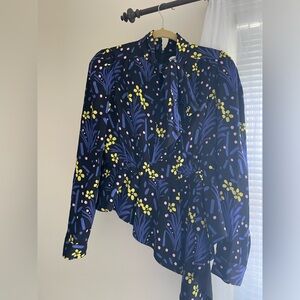 Self-Portrait top. Size 6